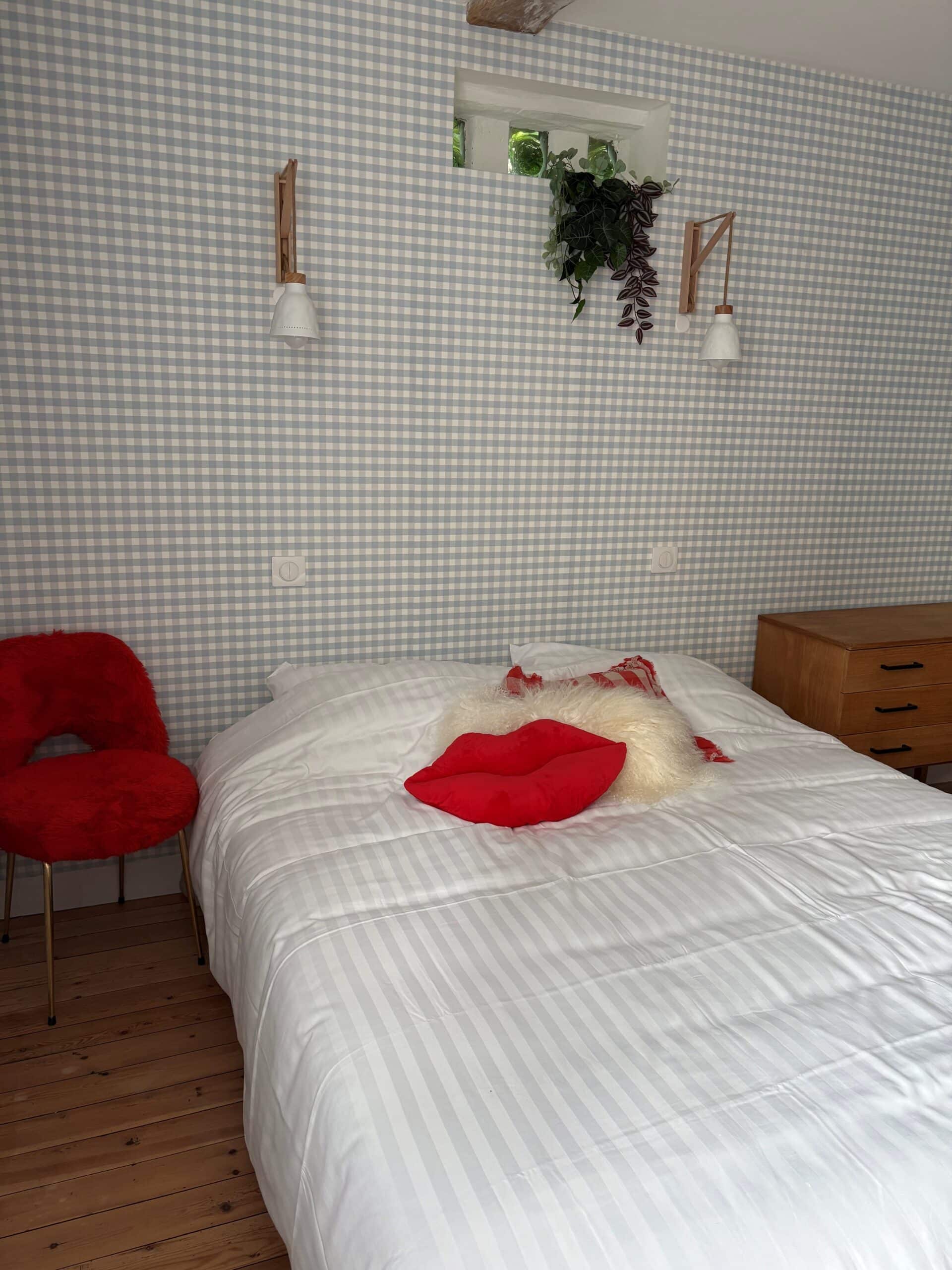 https://www.chez-agnes-normandie.fr/app/uploads/2026/09/chambre-bleue-3-scaled.jpg